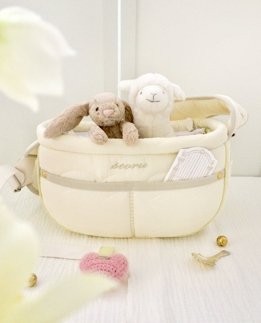 seoru Cozy Valentine bag (beige) Sling Bag